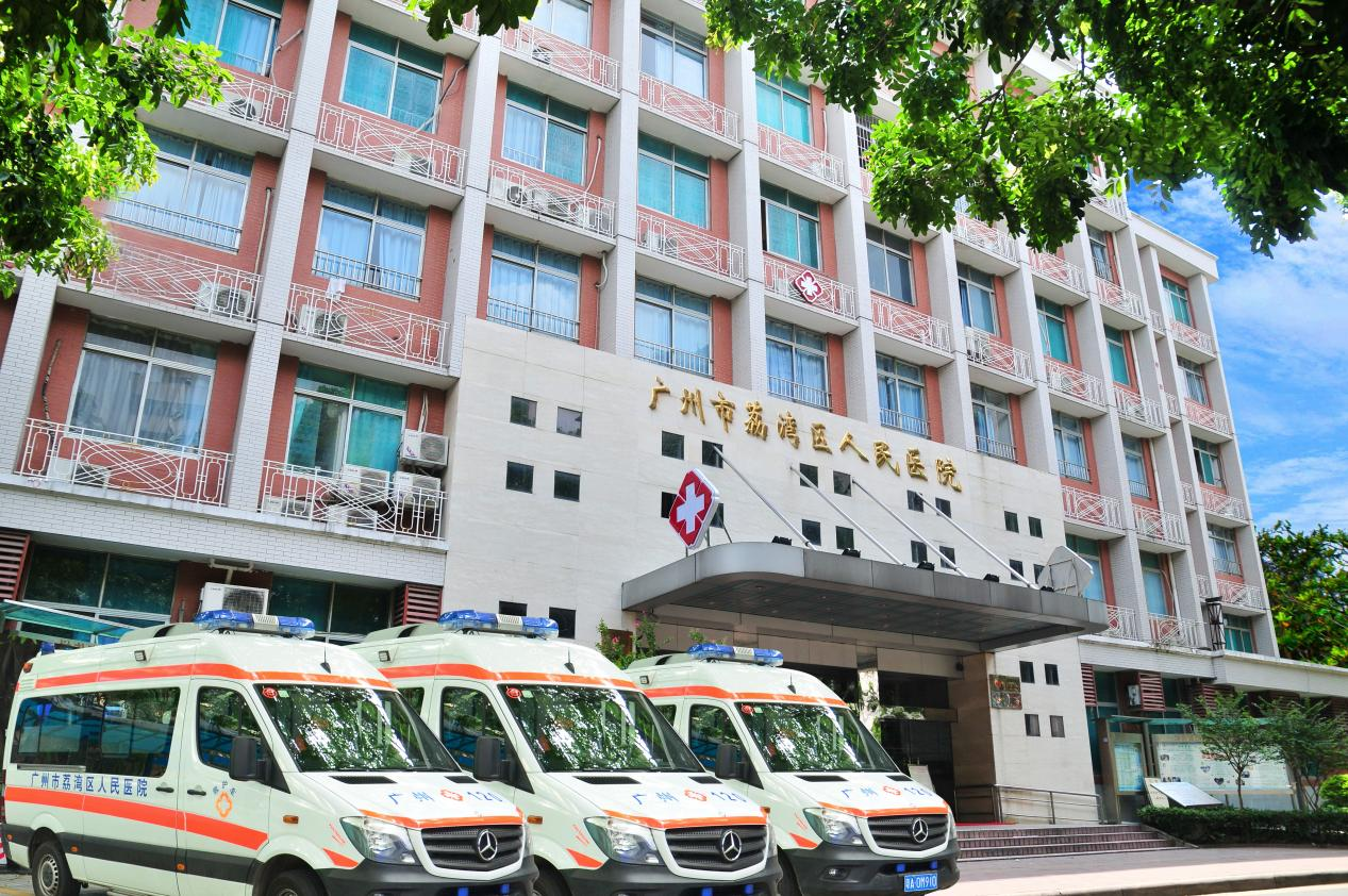玻尿酸填充后有硬块正常吗？